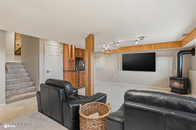 7150 Rabbit Creek Road, Anchorage, AK 99516