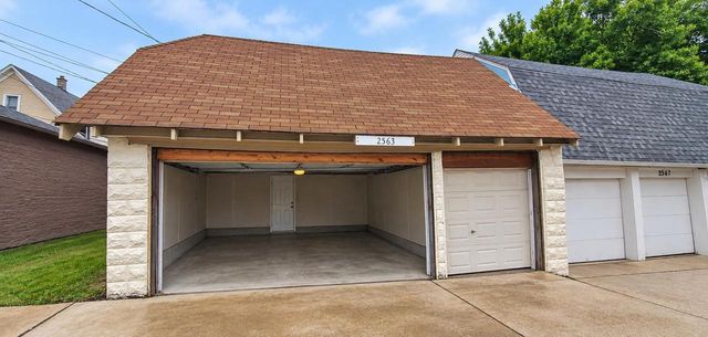 2563 S 8th STREET, Milwaukee, WI 53215