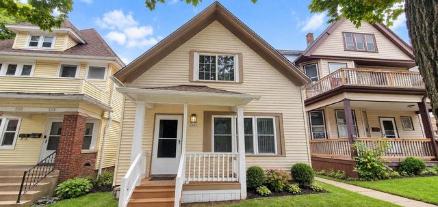 2563 S 8th STREET, Milwaukee, WI 53215