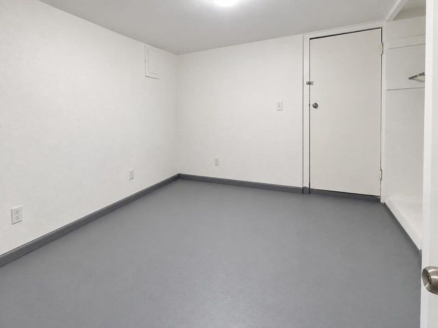 2563 S 8th STREET, Milwaukee, WI 53215