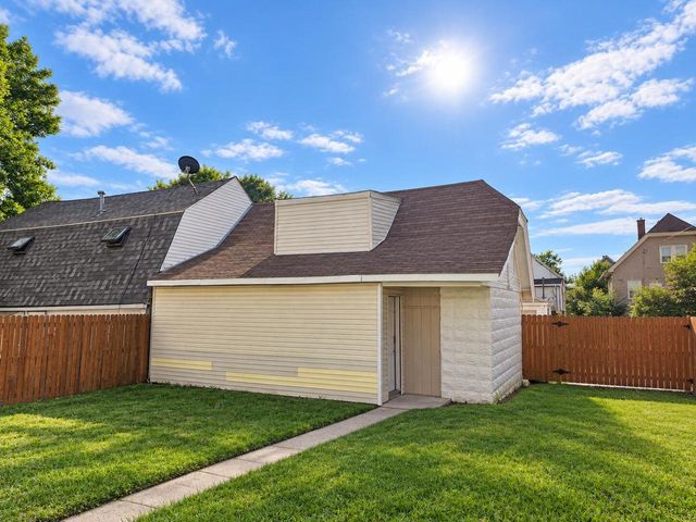2563 S 8th STREET, Milwaukee, WI 53215