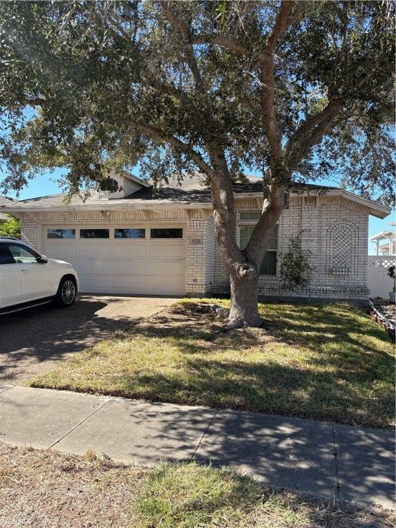6721 Shilling Way, Corpus Christi, TX 78414