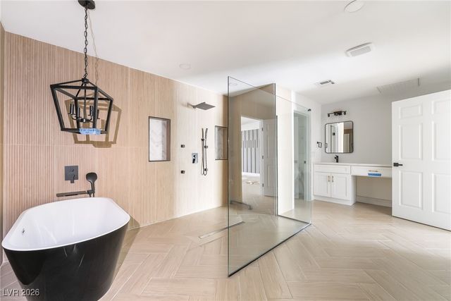 4501 Woodcrest Road, Las Vegas, NV 89121