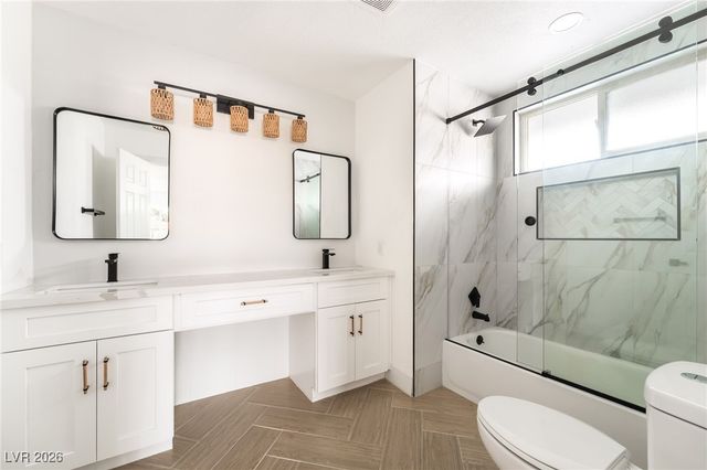 4501 Woodcrest Road, Las Vegas, NV 89121