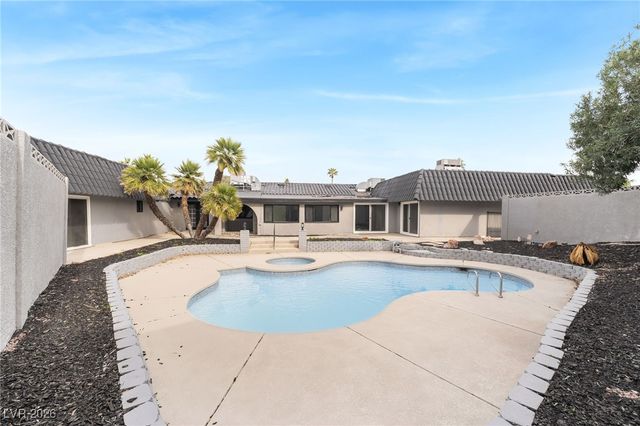 4501 Woodcrest Road, Las Vegas, NV 89121