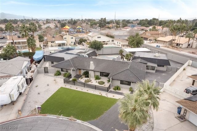 4501 Woodcrest Road, Las Vegas, NV 89121