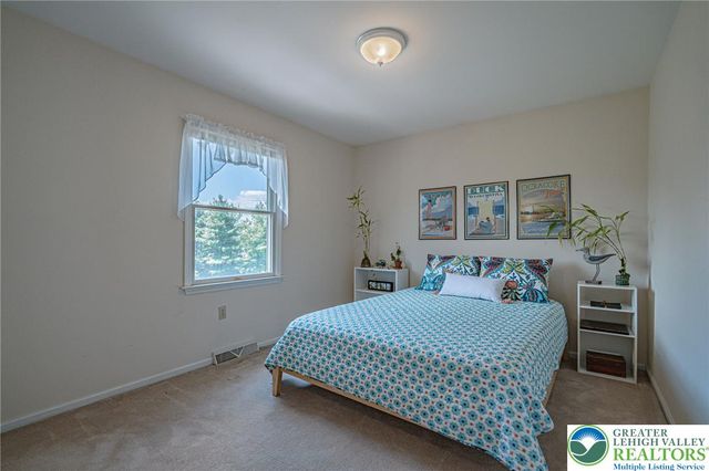 3110 Highland Drive, Palmer Twp, PA 18045