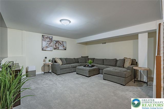 3110 Highland Drive, Palmer Twp, PA 18045