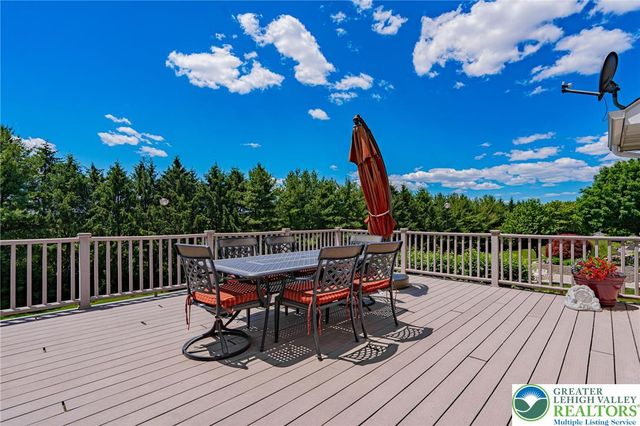 3110 Highland Drive, Palmer Twp, PA 18045