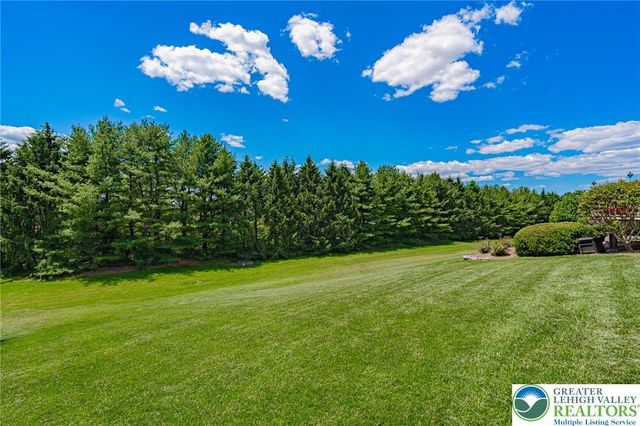 3110 Highland Drive, Palmer Twp, PA 18045