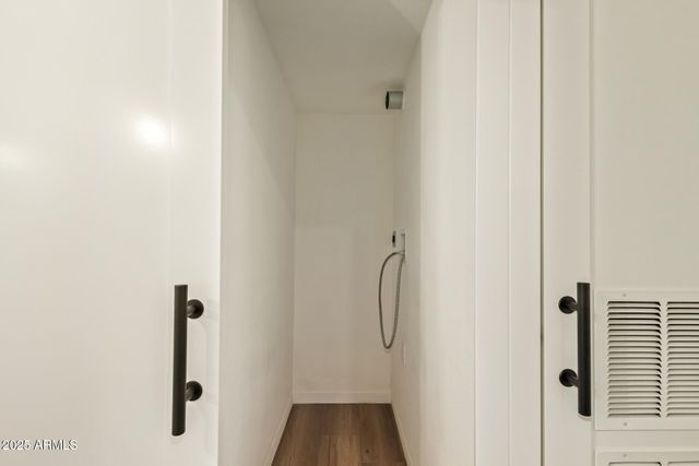 4201 E CAMELBACK Road 14, Phoenix, AZ 85018