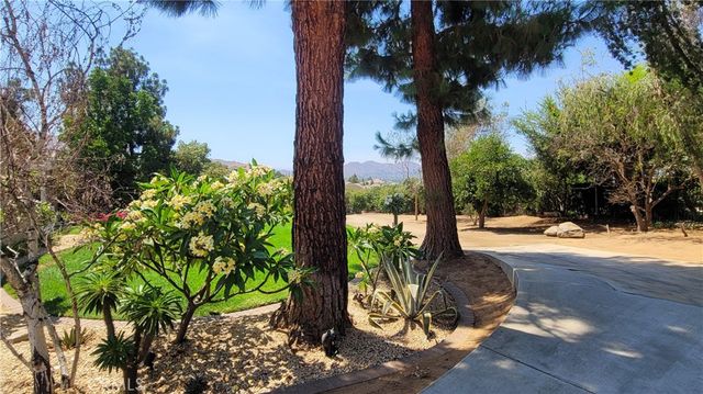 10851 Orchard View Lane, Riverside, CA 92503