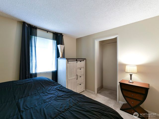 25500 151st Place SE, Covington, WA 98042