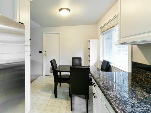 25500 151st Place SE, Covington, WA 98042