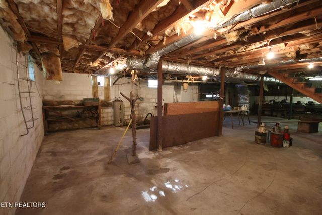 111 Smokey Run Rd., Tellico Plains, TN 37385