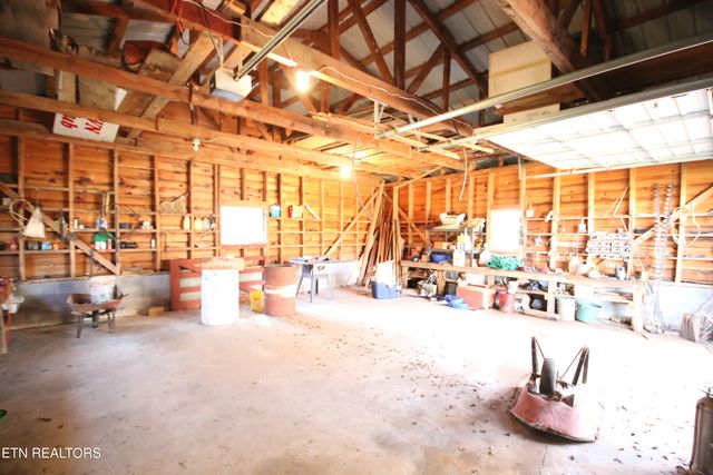 111 Smokey Run Rd., Tellico Plains, TN 37385