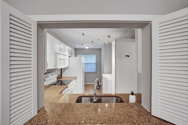 2906 SW 21st Terrace 31b2, Delray Beach, FL 33445