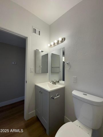 2020 E Arbor Avenue, Mesa, AZ 85204