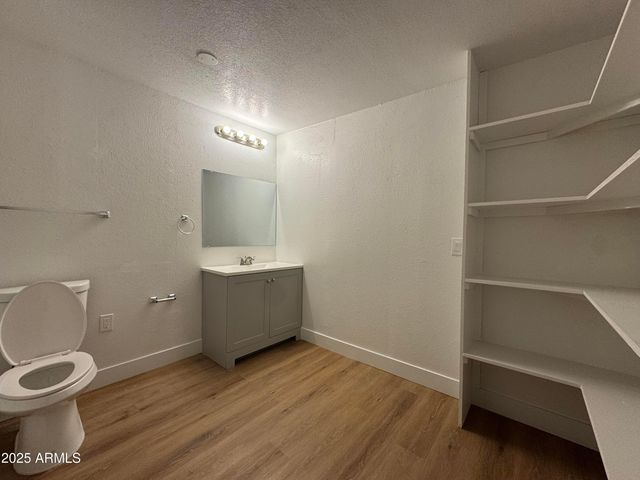 2020 E Arbor Avenue, Mesa, AZ 85204