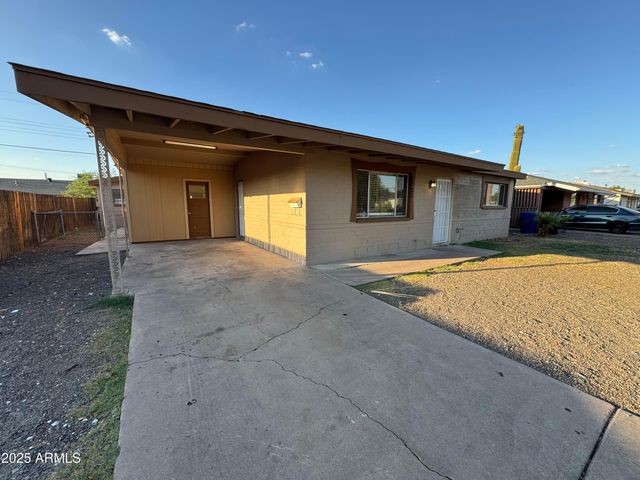 2020 E Arbor Avenue, Mesa, AZ 85204