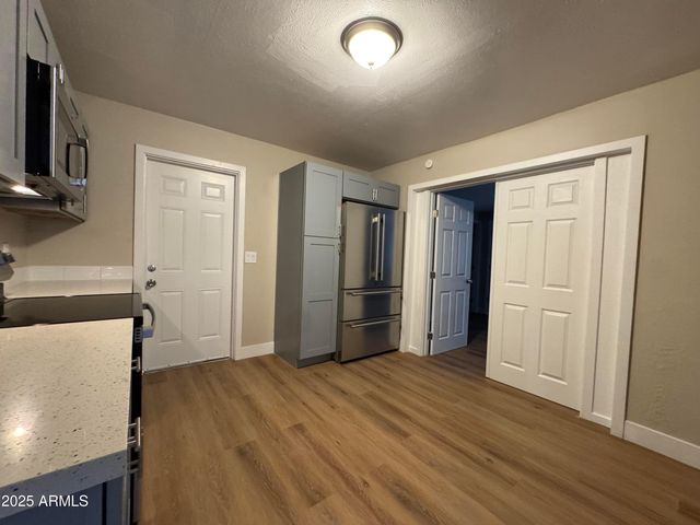 2020 E Arbor Avenue, Mesa, AZ 85204