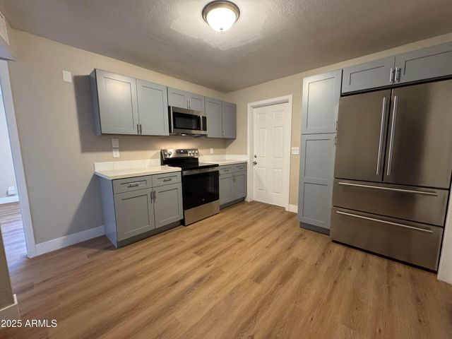 2020 E Arbor Avenue, Mesa, AZ 85204