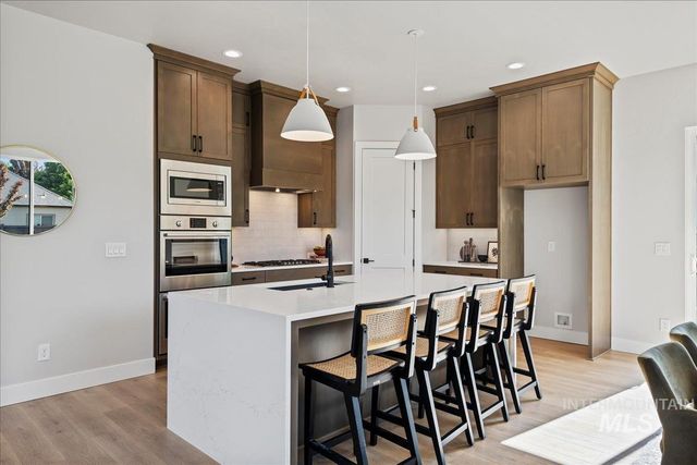 985 W Malbar St., Meridian, ID 83646