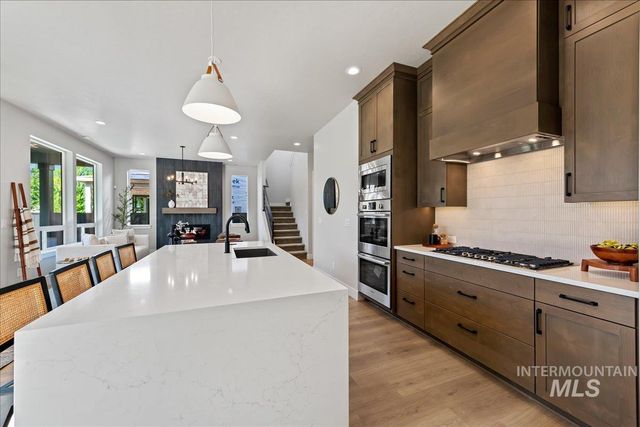 985 W Malbar St., Meridian, ID 83646