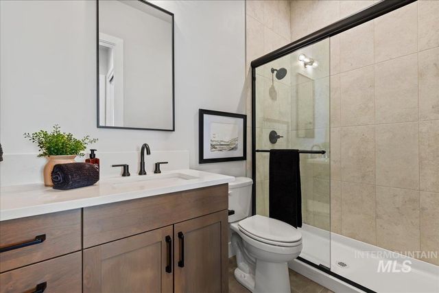 985 W Malbar St., Meridian, ID 83646