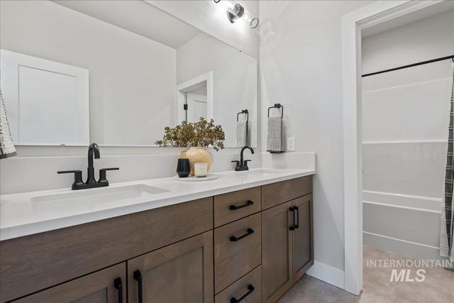 985 W Malbar St., Meridian, ID 83646