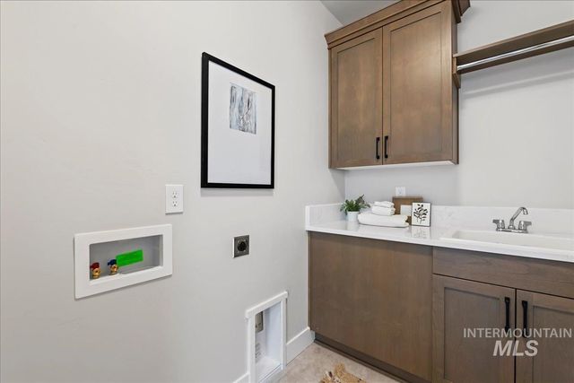 985 W Malbar St., Meridian, ID 83646