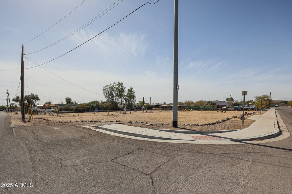 2971 W Foothill Drive 1, Phoenix, AZ 85027