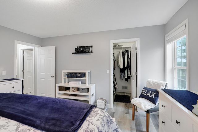 9233 Prestwick Terrace N, Brooklyn Park, MN 55443