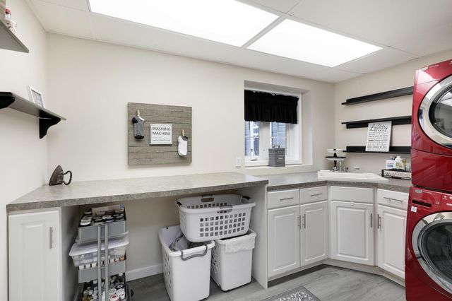 9233 Prestwick Terrace N, Brooklyn Park, MN 55443