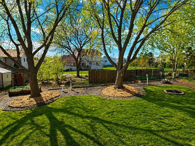 9233 Prestwick Terrace N, Brooklyn Park, MN 55443