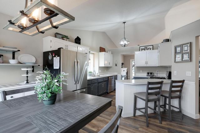 9233 Prestwick Terrace N, Brooklyn Park, MN 55443