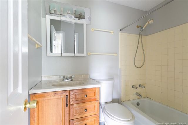 304 Longhorn Drive, Fayetteville, NC 28303