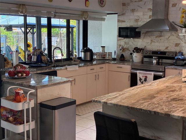 1513 SW Apricot Rd, Port St. Lucie, FL 34953
