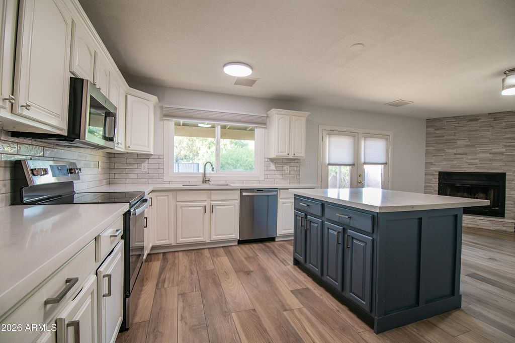 2141 E OXFORD Drive, Tempe, AZ 85283 — photo 3