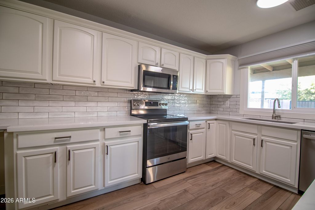 2141 E OXFORD Drive, Tempe, AZ 85283 — photo 4