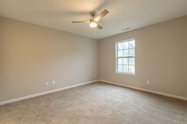 1525 Passage Dr, Murfreesboro, TN 37130