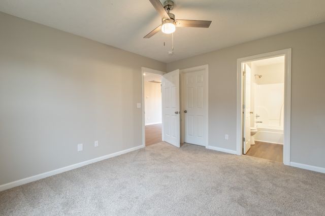 1525 Passage Dr, Murfreesboro, TN 37130