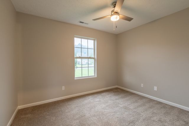 1525 Passage Dr, Murfreesboro, TN 37130