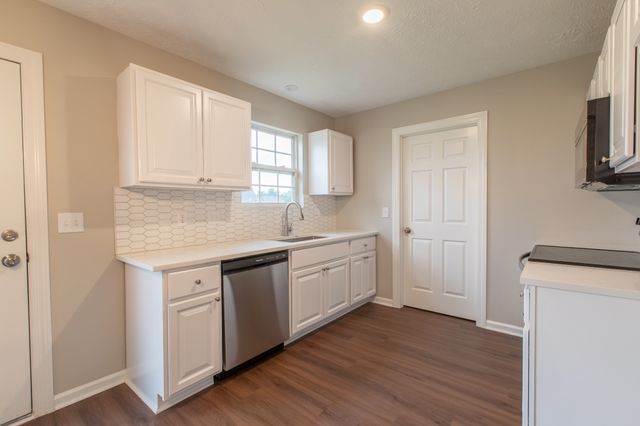 1525 Passage Dr, Murfreesboro, TN 37130