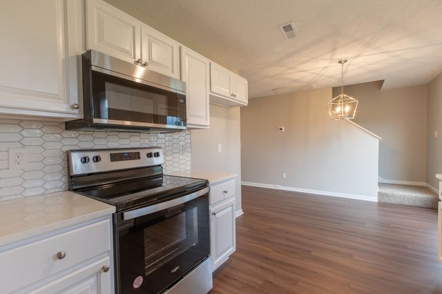 1525 Passage Dr, Murfreesboro, TN 37130