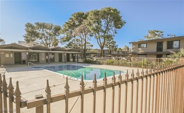 625 South Royal Crest Circle 23, Las Vegas, NV 89169