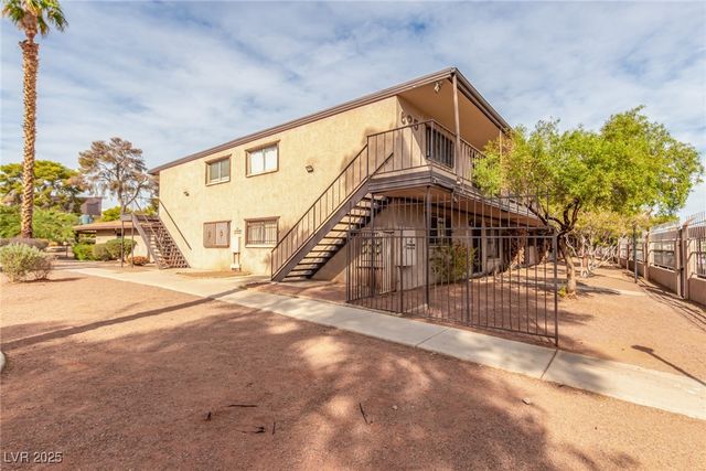 625 South Royal Crest Circle 23, Las Vegas, NV 89169