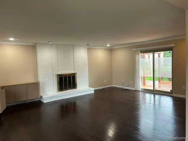 28840 Nottoway Drive, Farmington, MI 48331