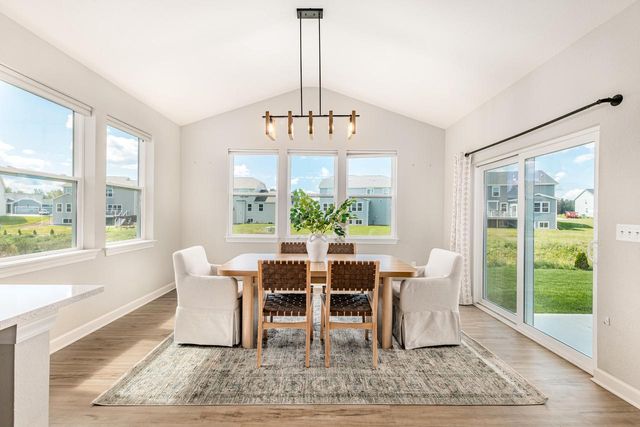 W242N5607 Simona COURT, Sussex, WI 53089