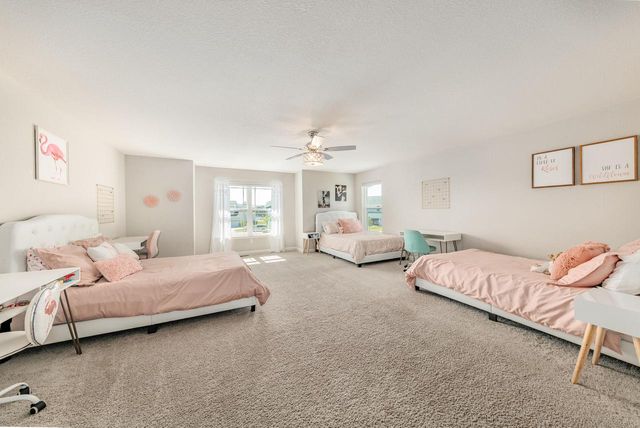 W242N5607 Simona COURT, Sussex, WI 53089